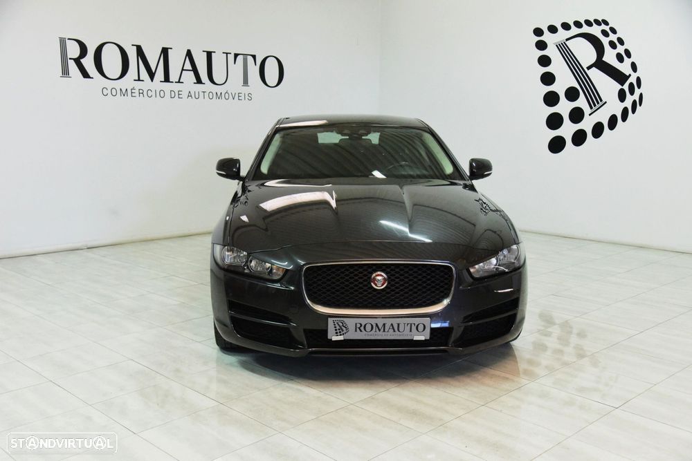 Jaguar XE 2.0 D Portfolio Aut. - 3
