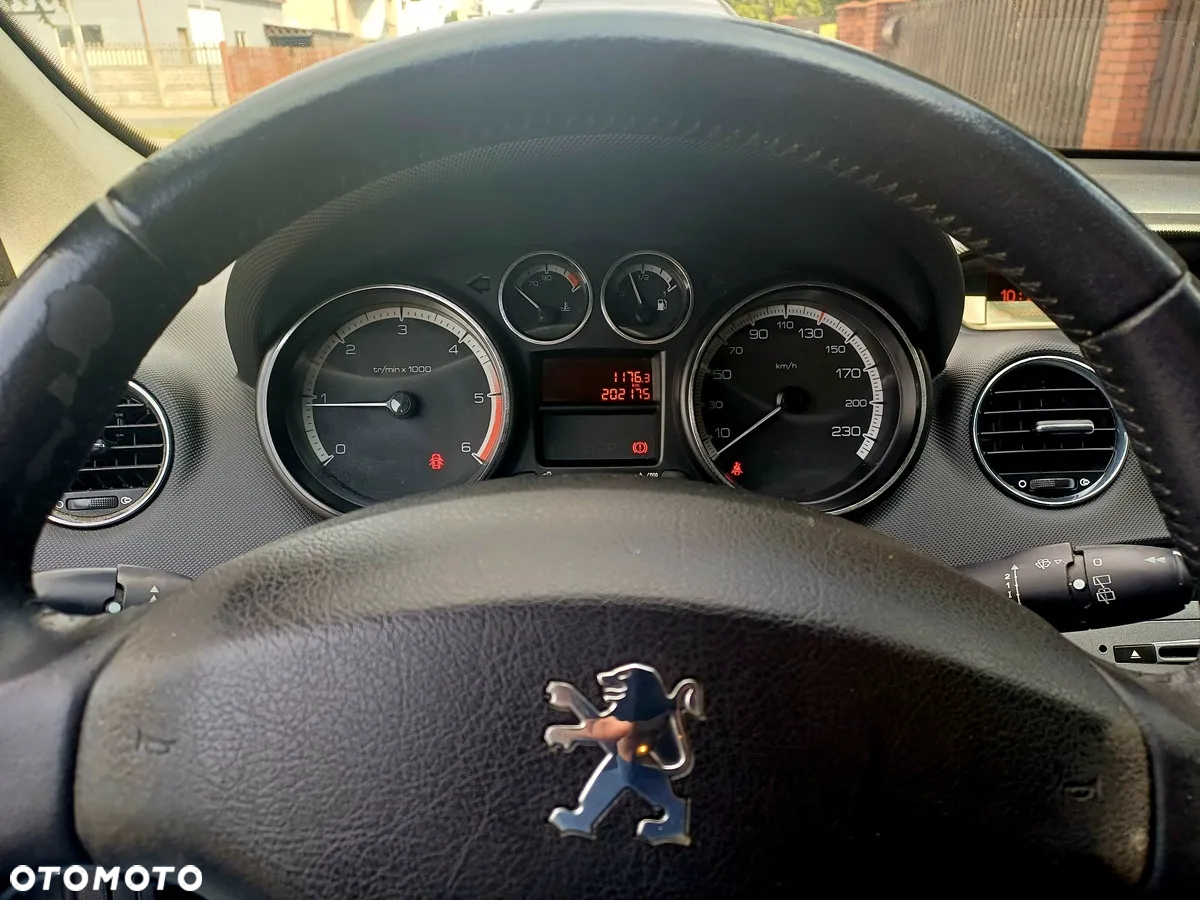 Peugeot 308 1.6 HDi Premium - 12