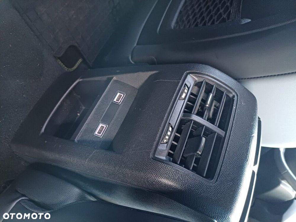 Peugeot 308 1.2 PureTech GPF GT Pack S&S EAT8 - 33