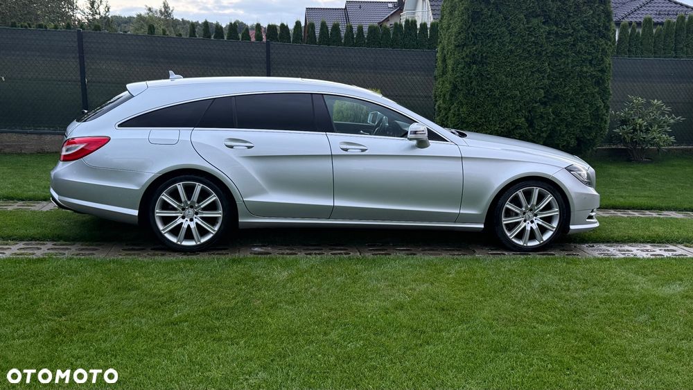 Mercedes-Benz CLS 350 CDI 4-Matic BlueEff - 8