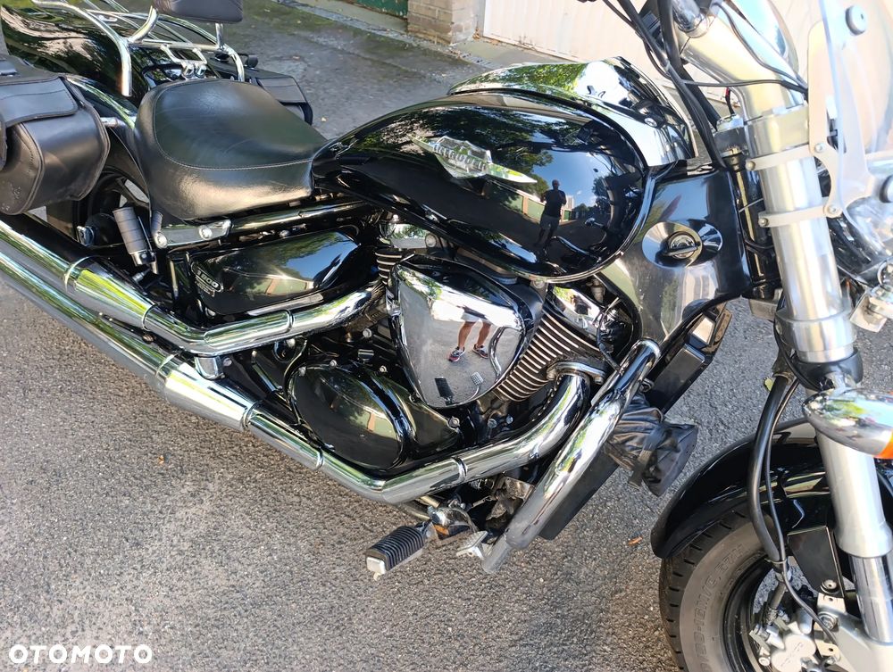 Suzuki Intruder - 5
