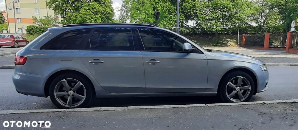 Audi A4 Avant 2.0 TFSI Quattro - 25