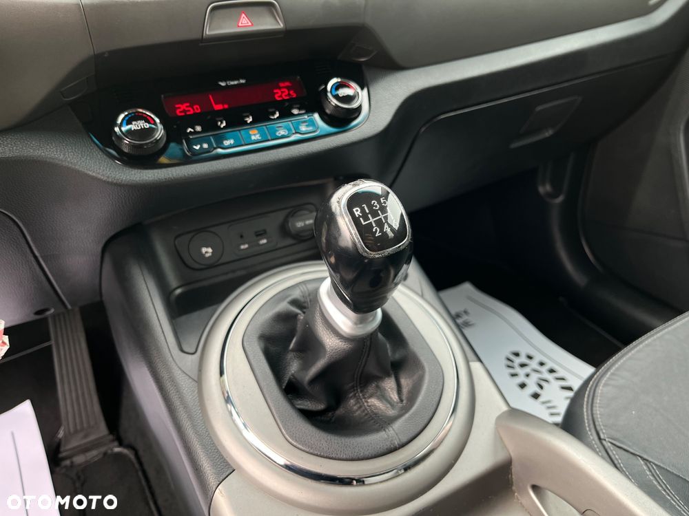 Kia Sportage 1.7 CRDI 2WD Spirit - 14