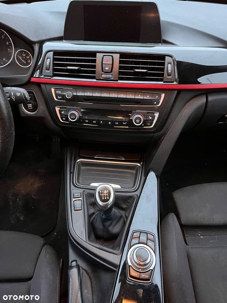 BMW Seria 3 316i Sport Line - 12