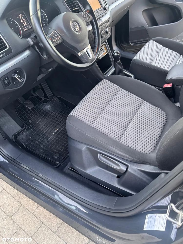Volkswagen Sharan 2.0 TDI Comfortline - 11