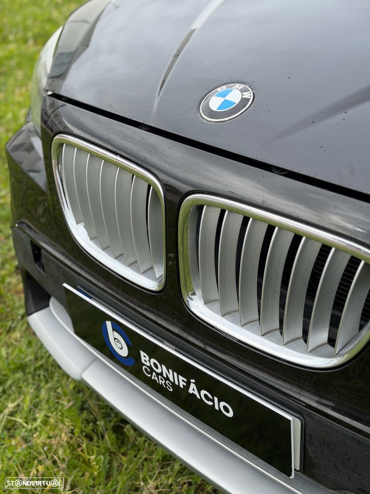 BMW X1 18 d sDrive - 28