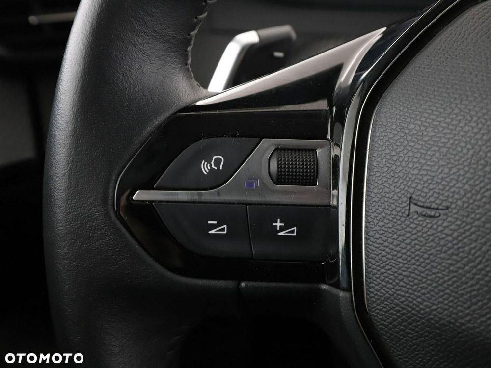 Peugeot 2008 PureTech 130 EAT8 Allure - 33