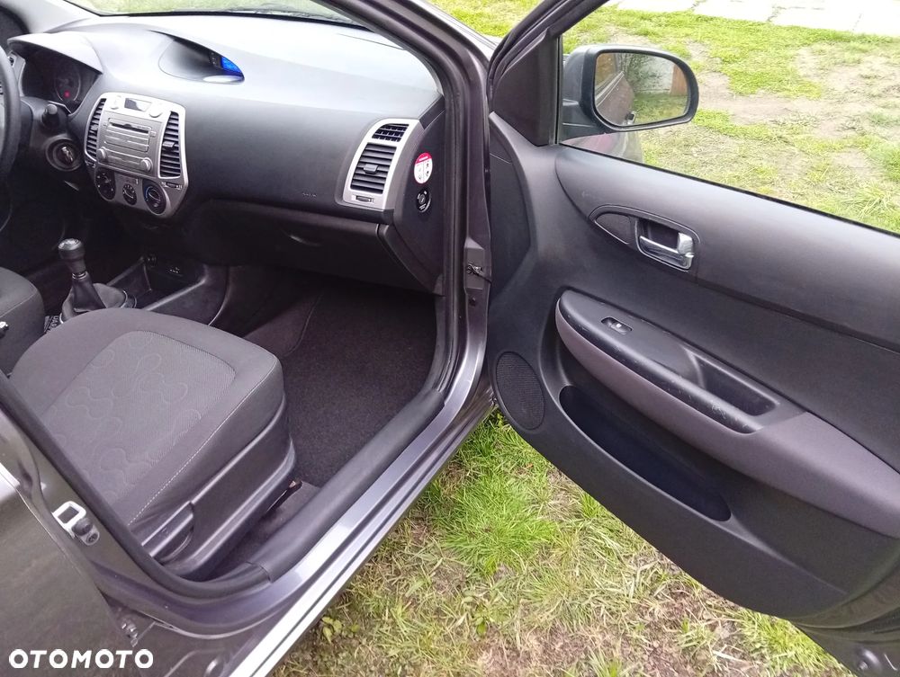 Hyundai i20 1.2 Edition 20 - 12