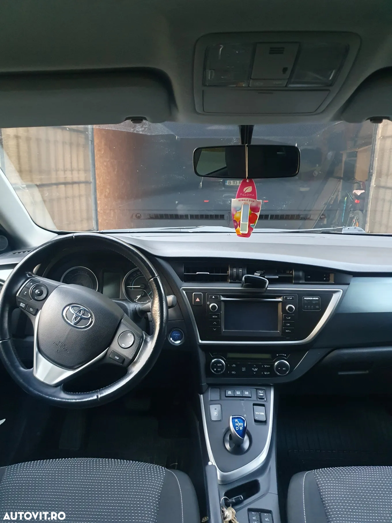 Toyota Auris 1.8 L VVT-i HSD Luna - 6