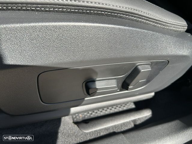 BMW X1 sDrive18i xLine - 18
