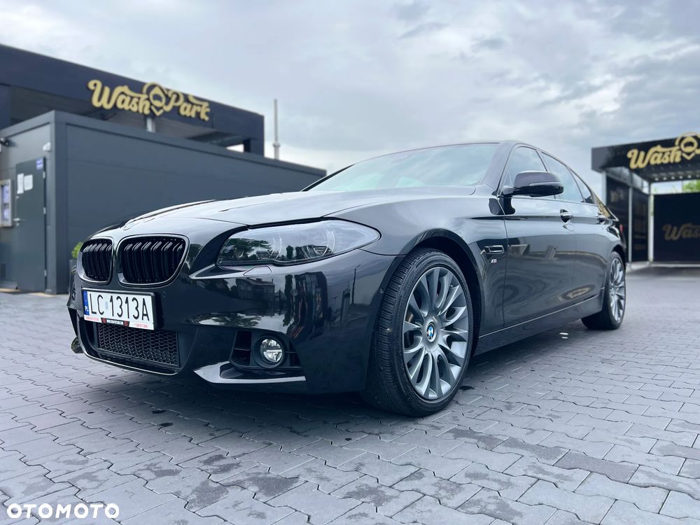 BMW Seria 5 550i xDrive Sport-Aut Luxury Line - 22
