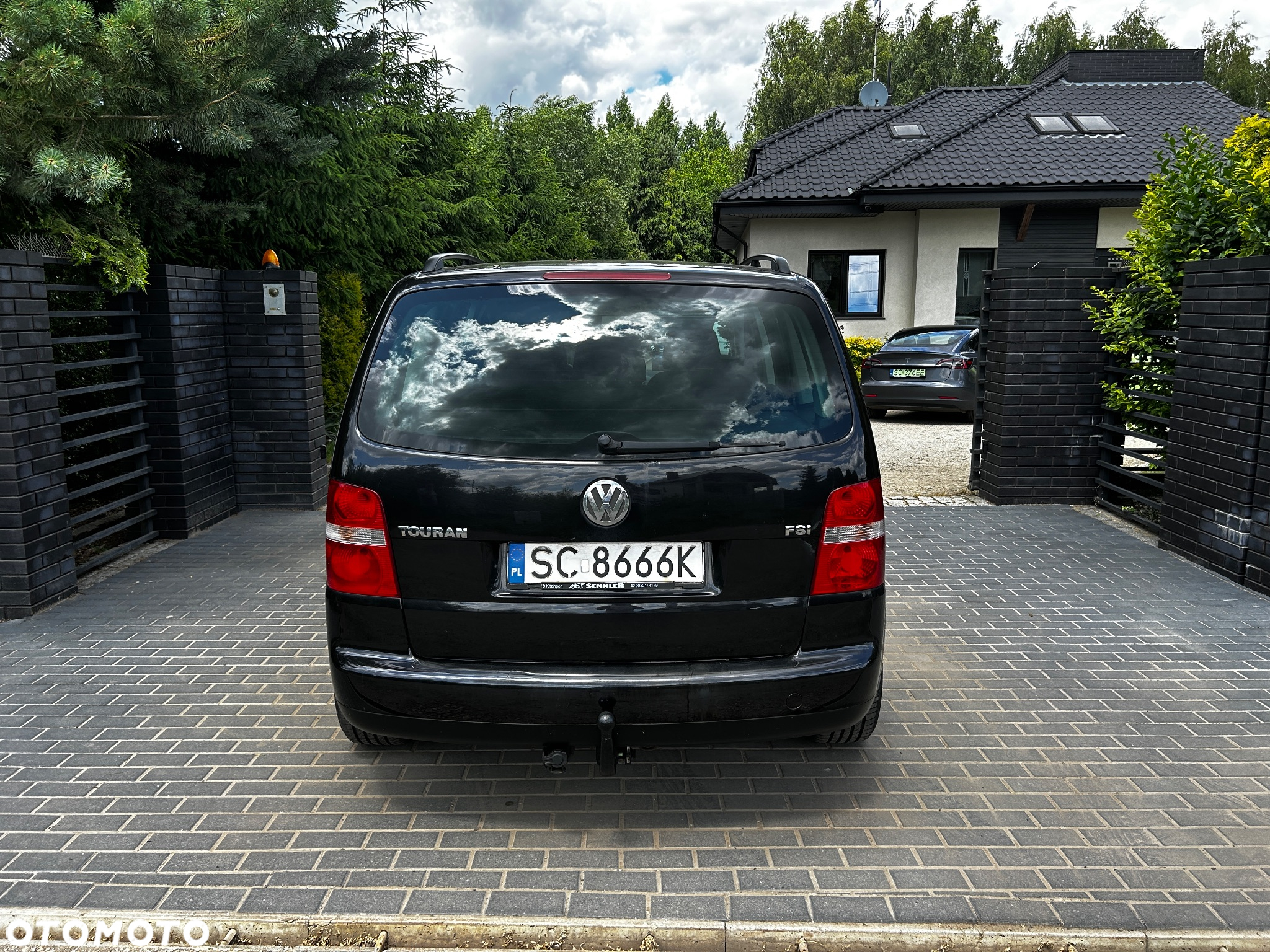 Volkswagen Touran 1.6 FSI Trendline - 6