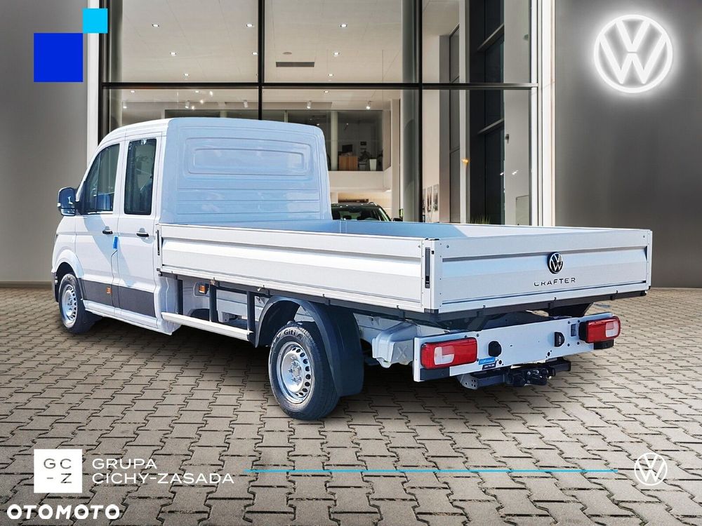 Volkswagen Crafter 35 Skrzyniowy z podwójną kabiną silnik: 2,0 l EU6 SCR 140 KM / skrzynia biegów: Przedni napęd manualna 6-biegowa rozstaw osi: 4490 mm - 3