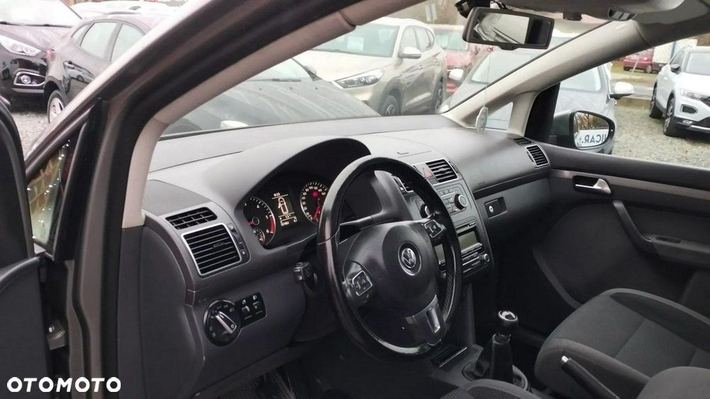 Volkswagen Touran 1.6 TDI DPF BlueMotion Technology STYLE - 10