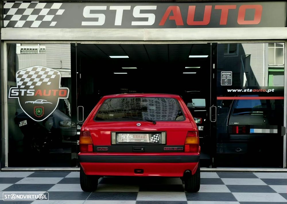 Lancia Delta 1.6 HF Turbo - 14