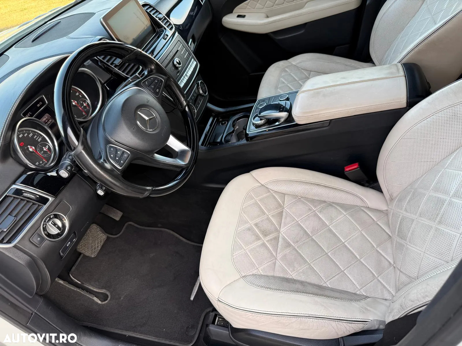 Mercedes-Benz GLE 350 d 4MATIC - 13