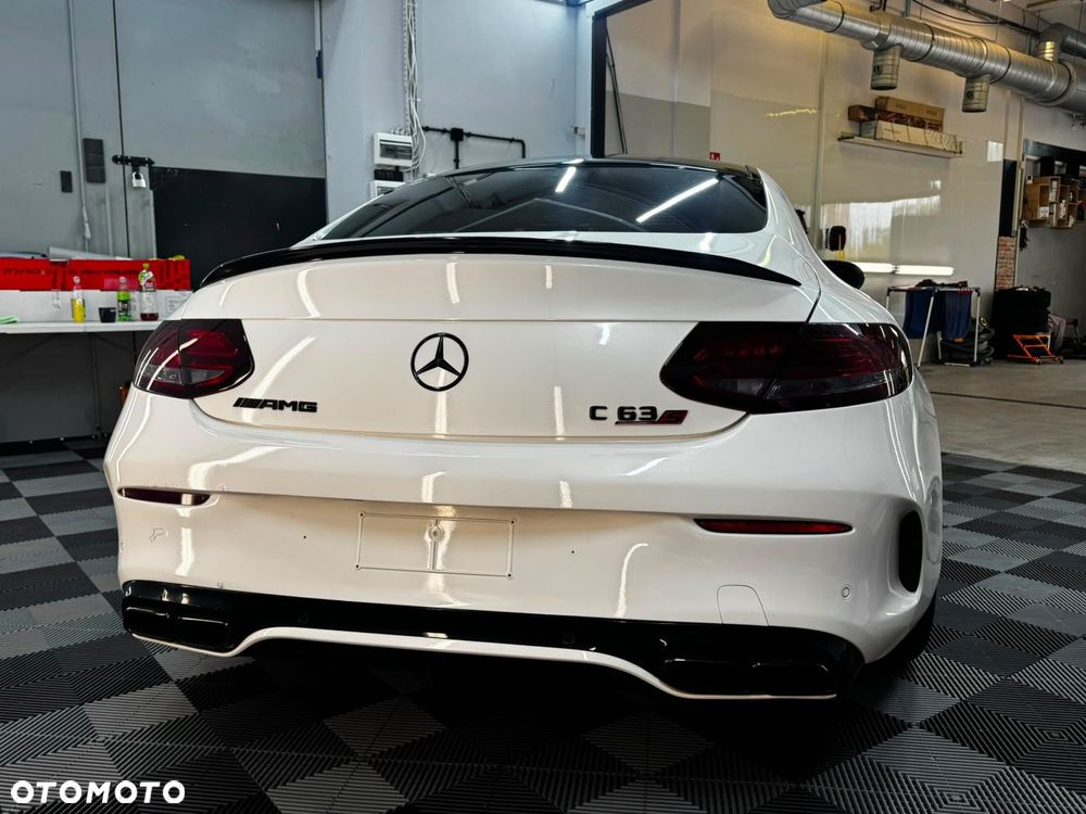 Mercedes-Benz Klasa C AMG 63 S - 8