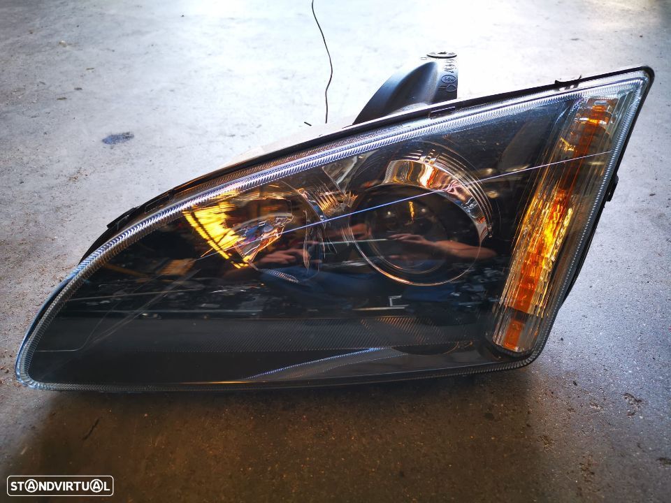 FORD FOCUS II 06 FAROL ESQ FF084 - 1