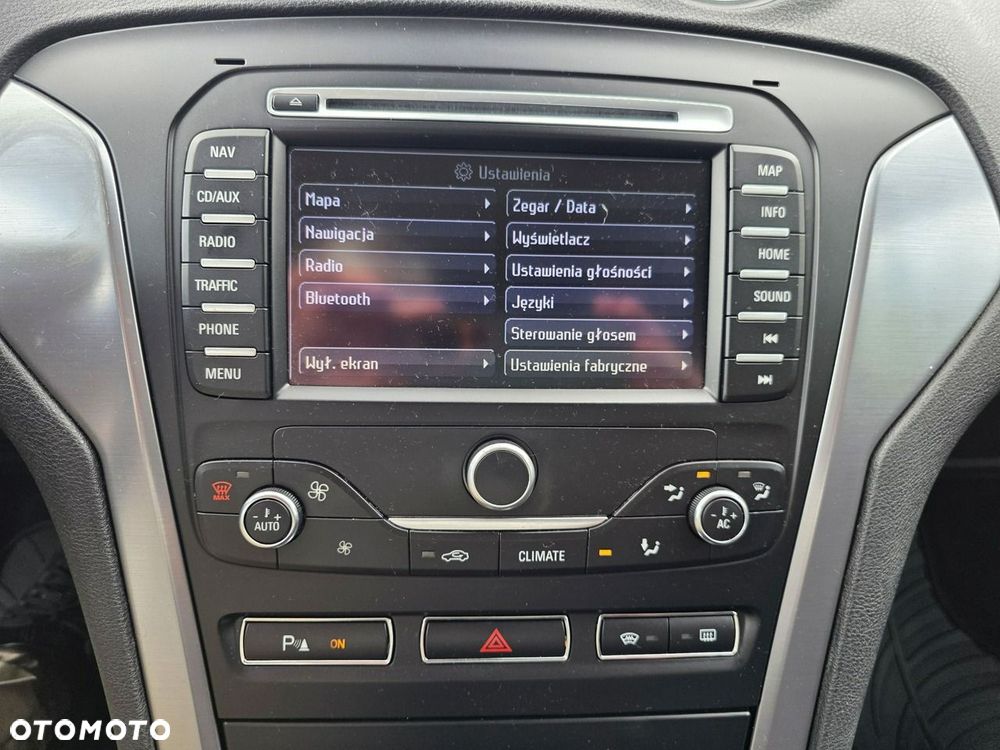 Ford Mondeo 2.0 EcoBoost Titanium - 22