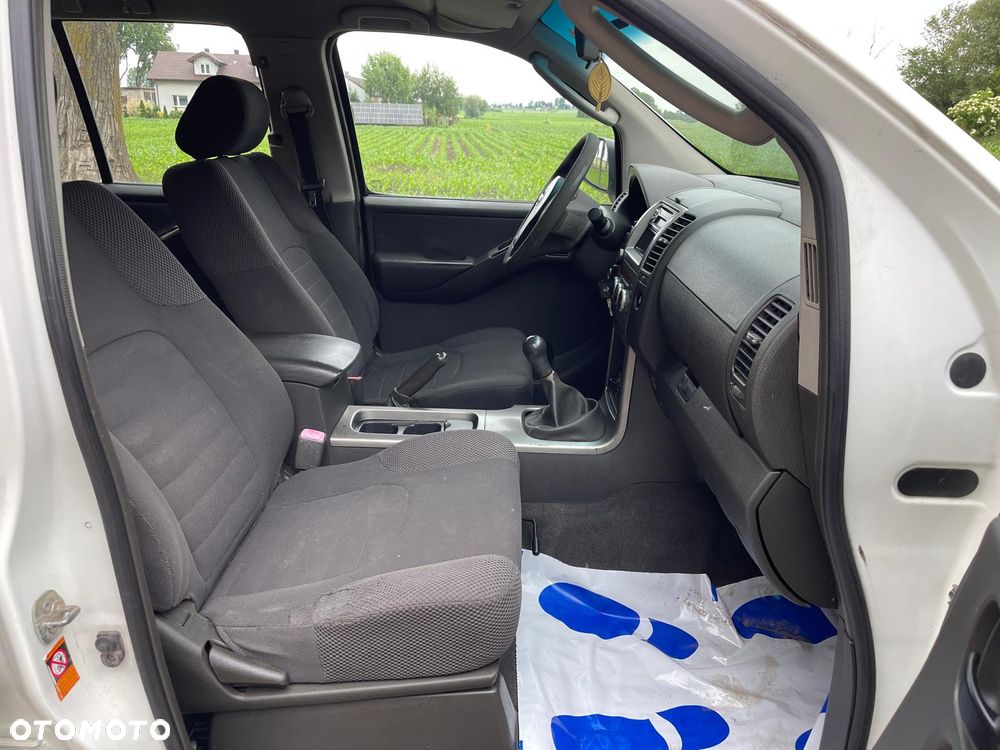 Nissan Pathfinder 2.5 DCi Comfort - 25