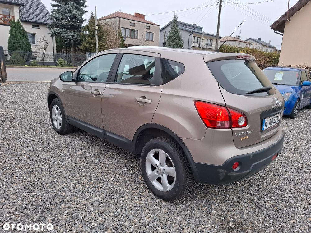 Nissan Qashqai - 1