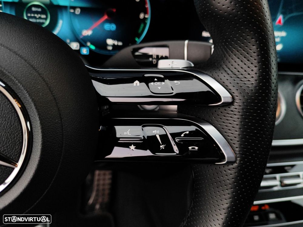 Mercedes-Benz E 300 de AMG Line - 16