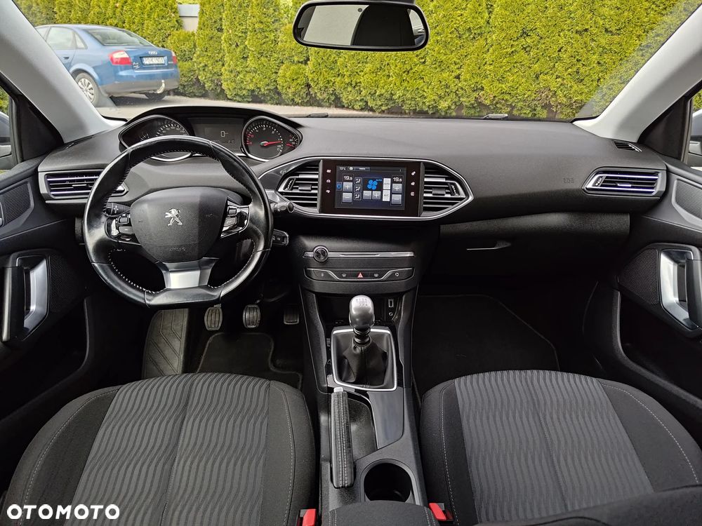 Peugeot 308 BlueHDi 120 Stop & Start Allure - 23