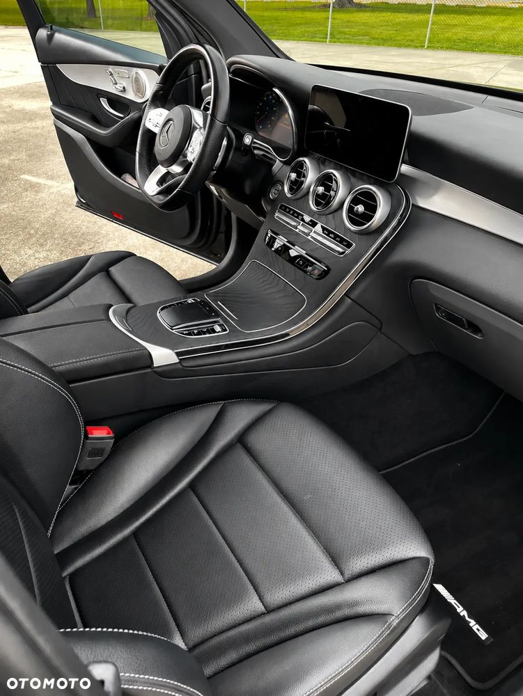 Mercedes-Benz GLC - 11