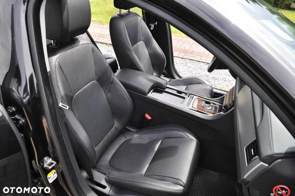Jaguar XF 20d R-Sport Ingenium Edition - 33