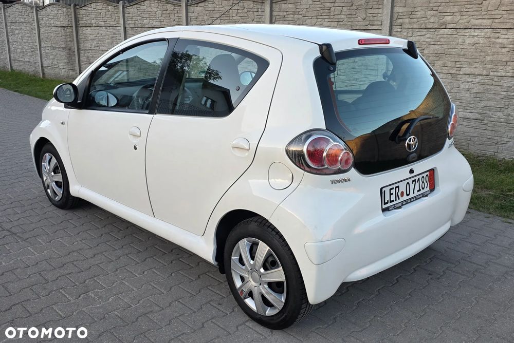 Toyota Aygo - 11