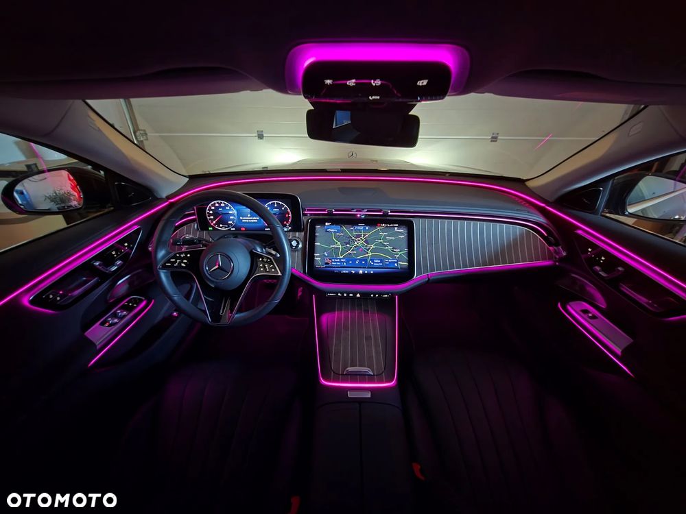 Mercedes-Benz Klasa E 220 d 9G-TRONIC - 23
