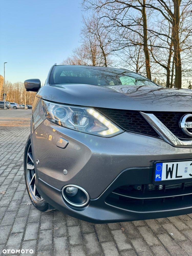 Nissan Qashqai 1.6 dCi Xtronic TEKNA+ - 4