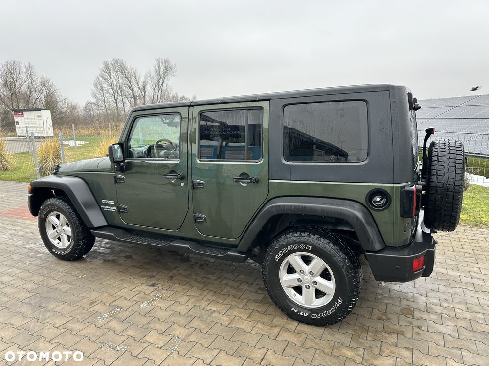 Jeep Wrangler Unlimited 2.8 CRD Sport - 2