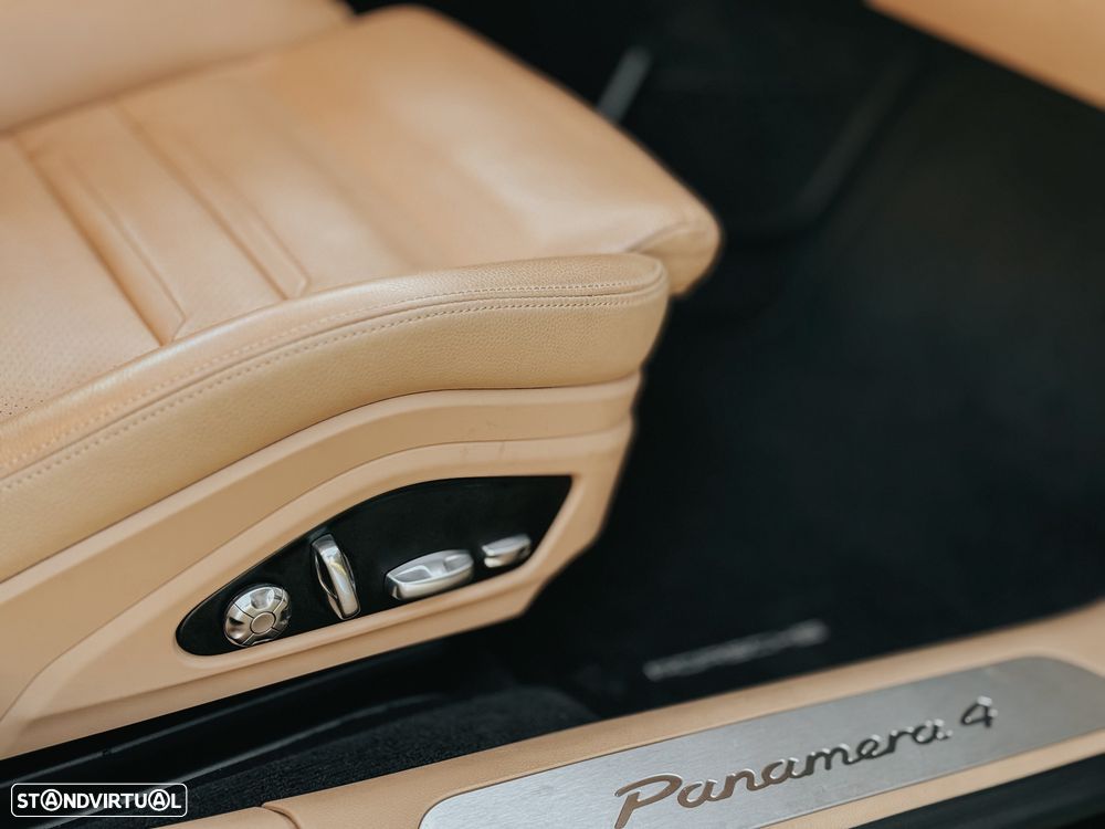 Porsche Panamera Sport Turismo - 18