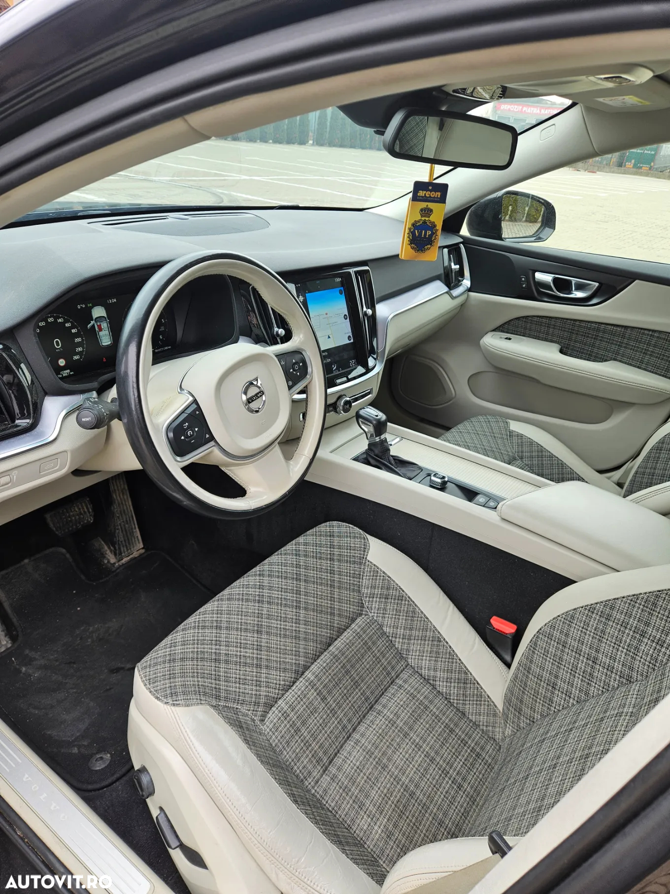 Volvo V60 D3 DRIVe Momentum - 12