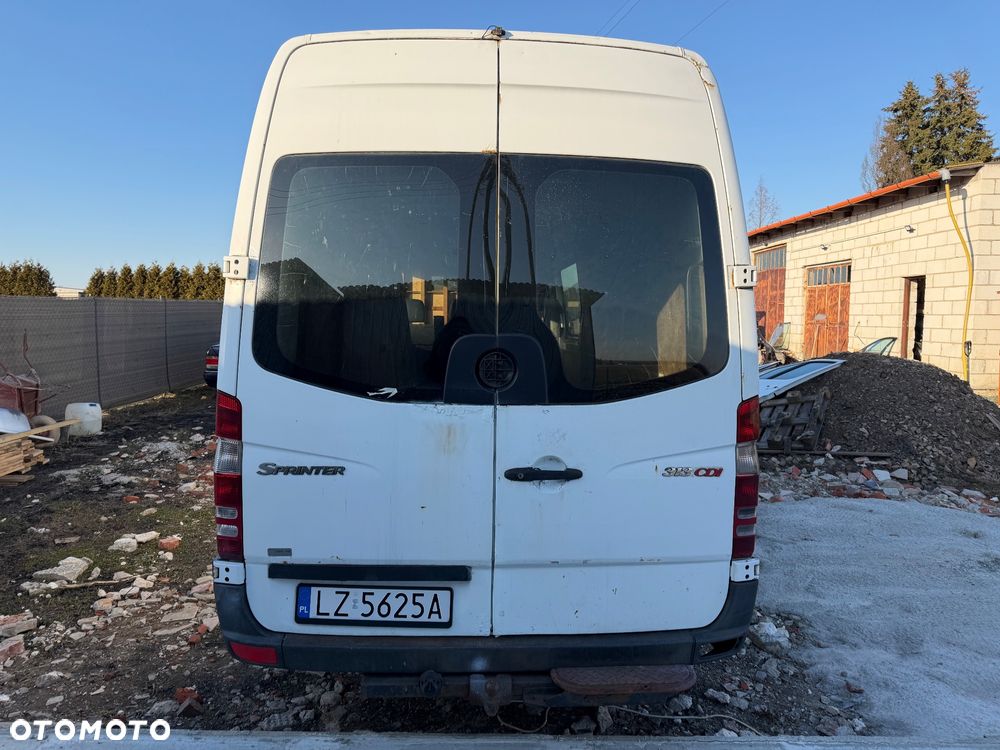 Mercedes-Benz Sprinter - 10