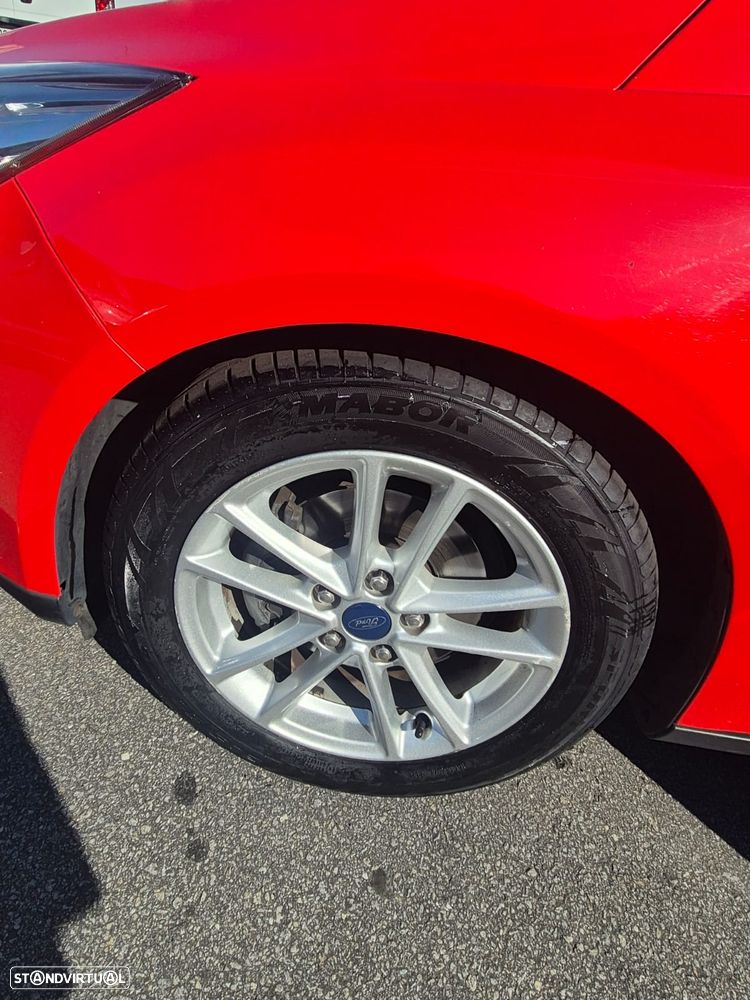 Ford Focus - 17