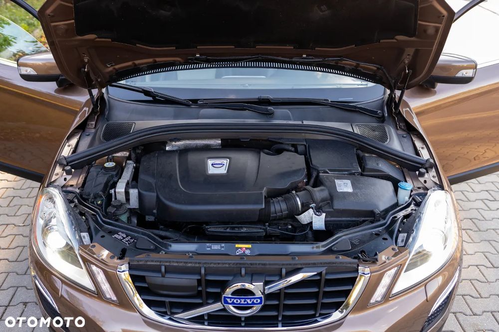 Volvo XC 60 DRIVe Momentum - 21