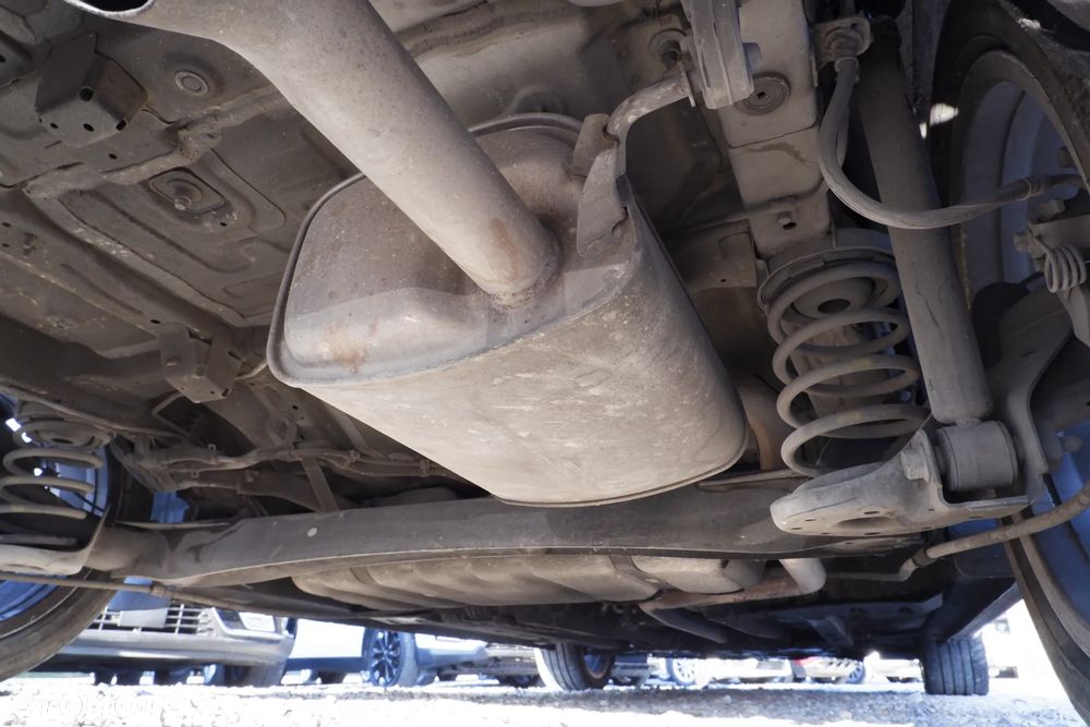 Kia Carens 1.7 CRDi XL - 40