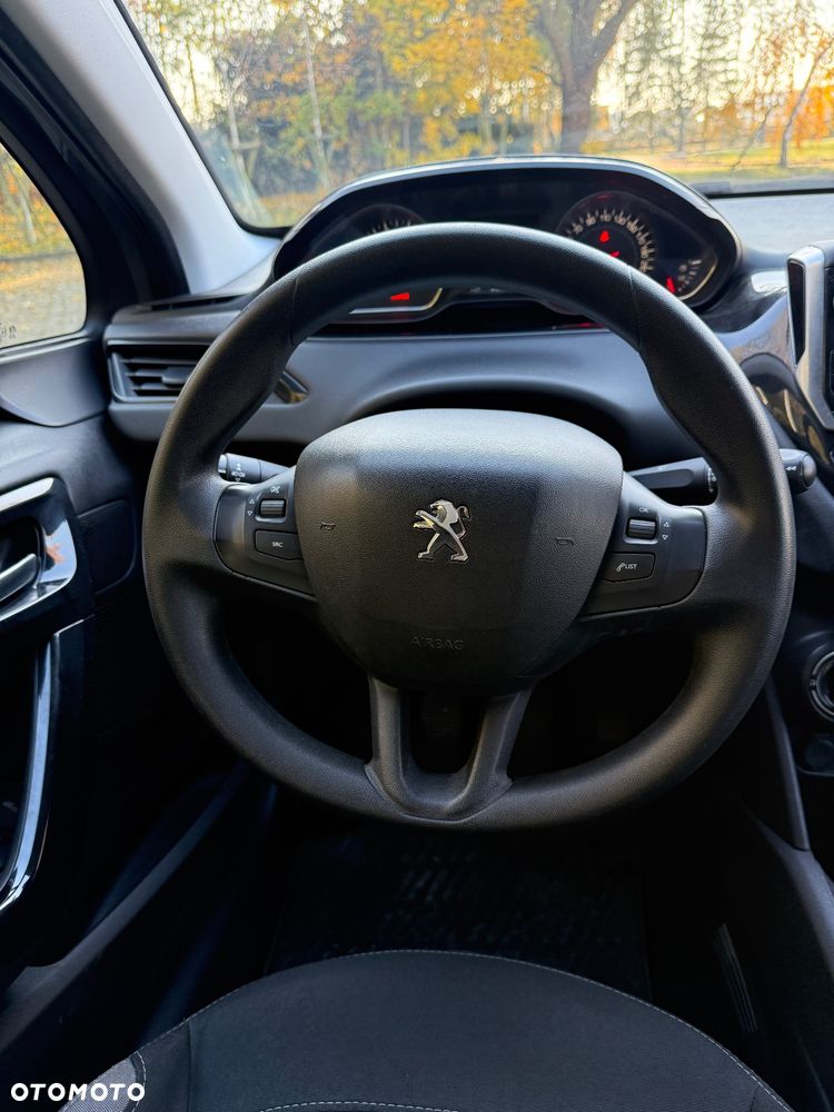 Peugeot 208 1.4 VTi Allure - 17