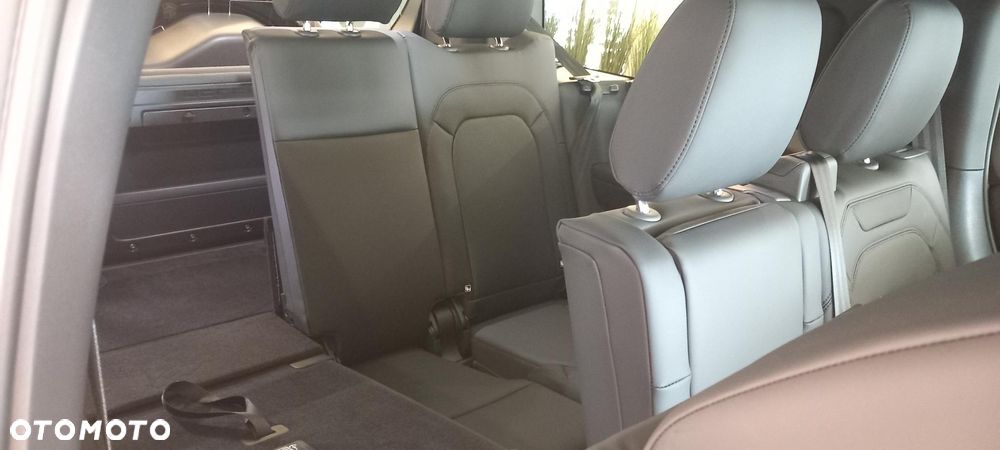 Land Rover Defender 3.0 D350 mHEV X-Dynamic SE - 7