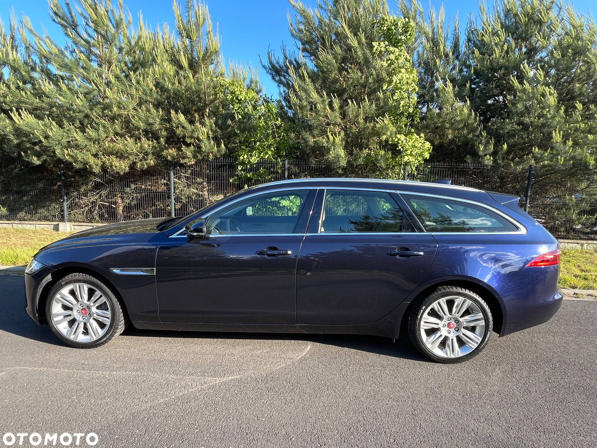 Jaguar XF 20d AWD Sportbrake Prestige - 14