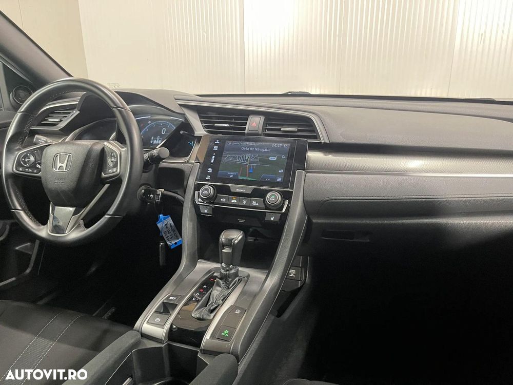 Honda Civic 1.0 VTEC Turbo CVT Elegance - 9