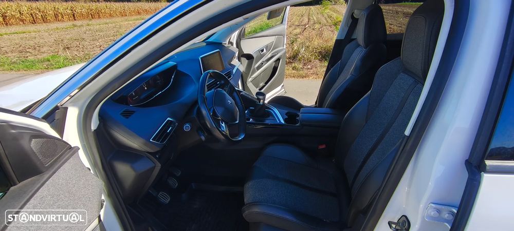 Peugeot 3008 1.5 BlueHDi Allure - 15