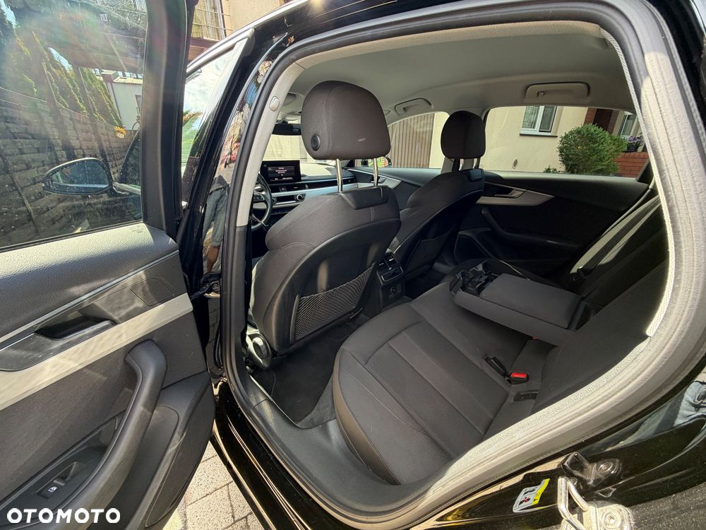 Audi A4 Limousine 35 TFSI mHEV Advanced S tronic - 27