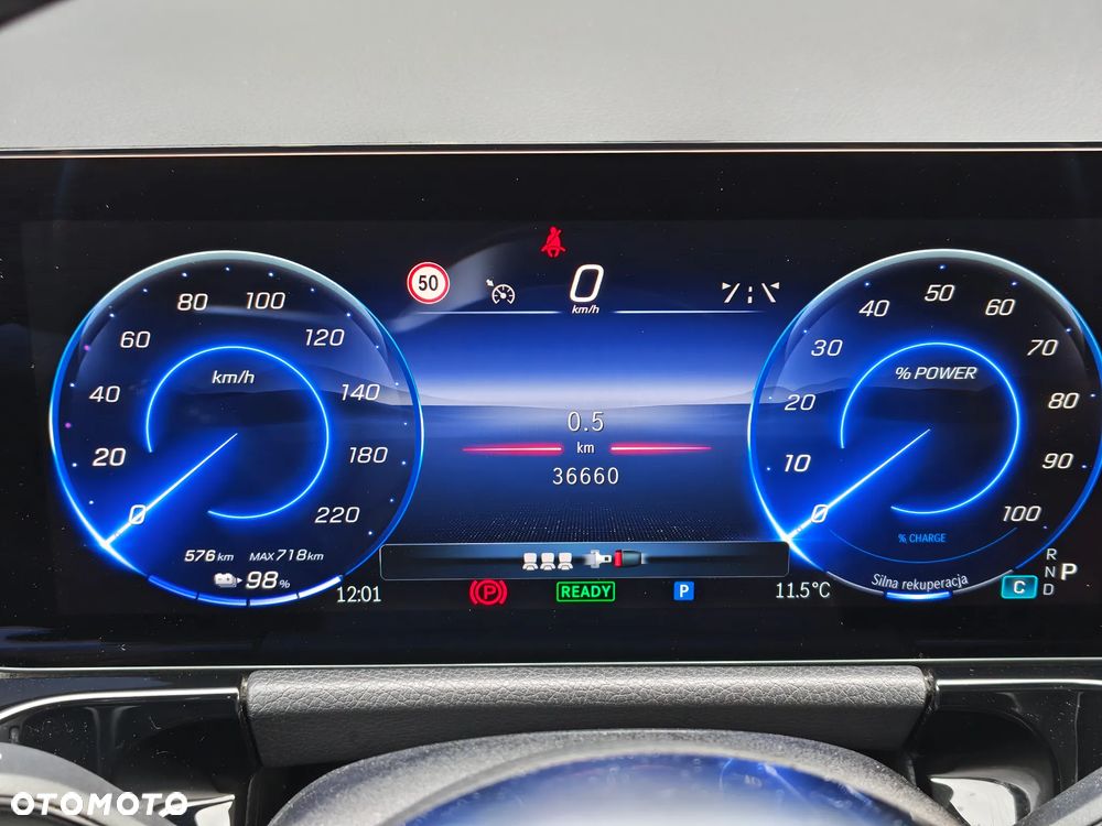 Mercedes-Benz EQA - 12