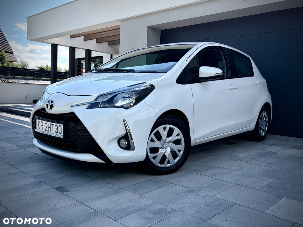 Toyota Yaris 1.5 Premium - 1