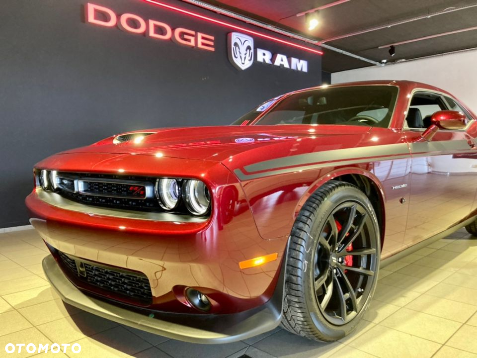 Dodge Challenger 5.7 R/T - 6