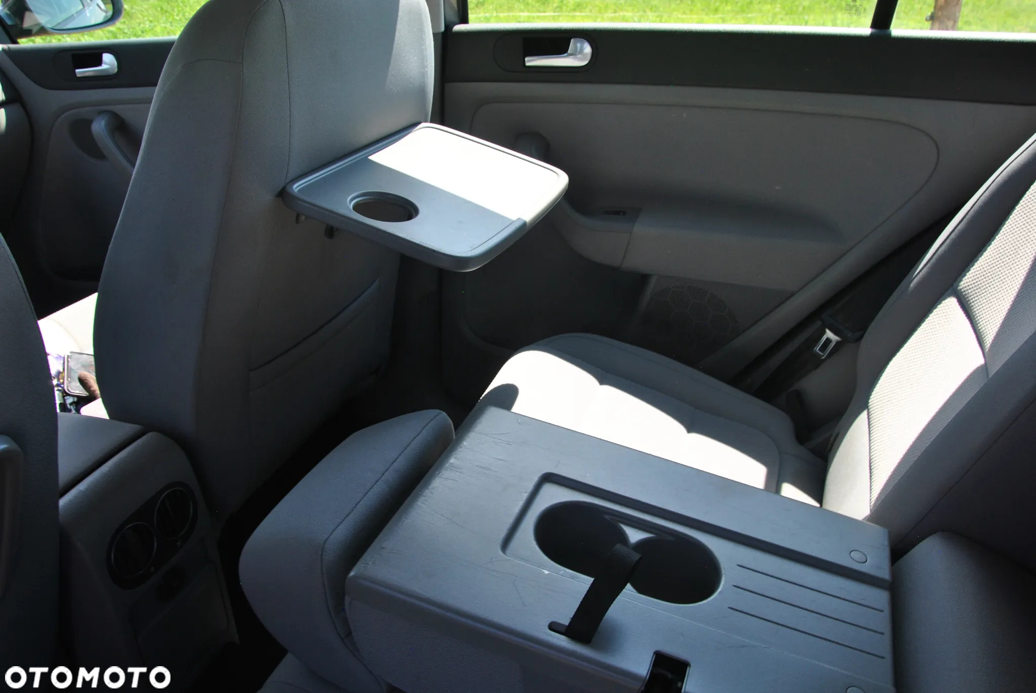 Volkswagen Golf Plus 1.6 FSI Comfortline - 30