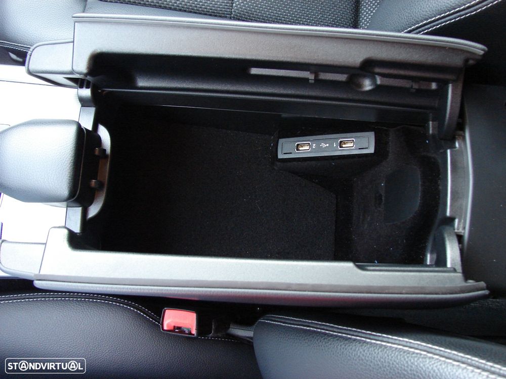Mercedes-Benz E 220 BlueTEC Avantgarde Auto. - 6